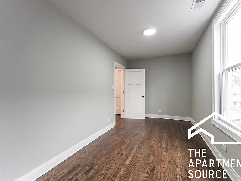 1923 N Pulaski Rd #2 — Photo 11