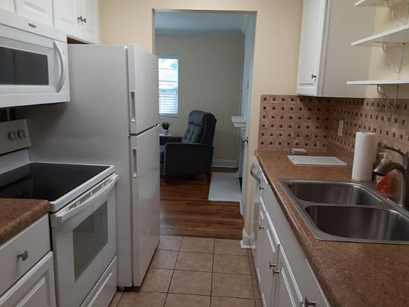 5th image of 109 Nesper Ave