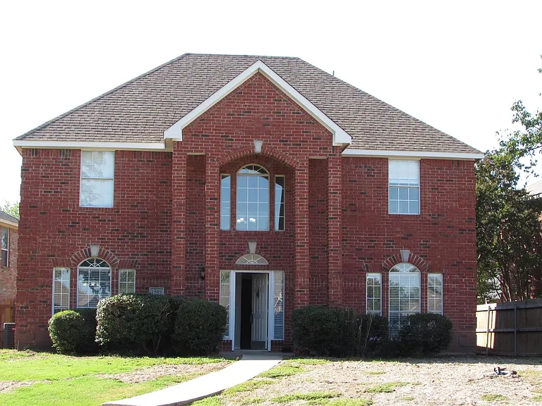 1509 Alamosa Dr — Photo 1