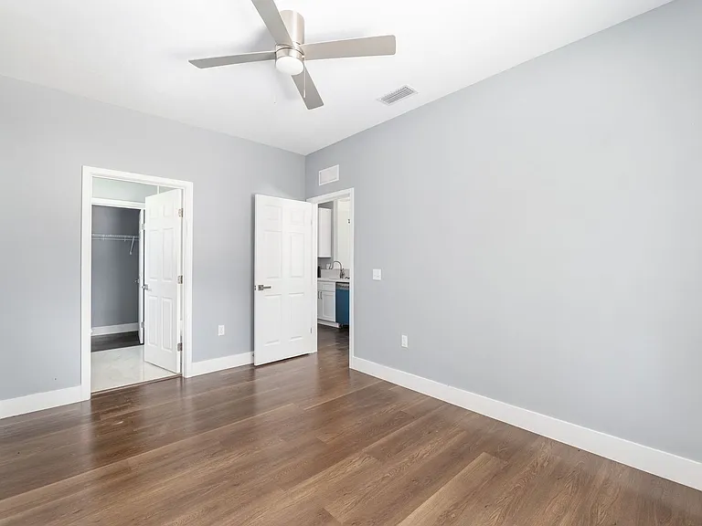 420 NW 3rd Ave #1 — Photo 9