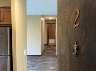 800 6th St S APT 2, Hopkins, MN 55343