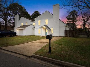 5740 Simon St, Virginia Beach, VA 23464