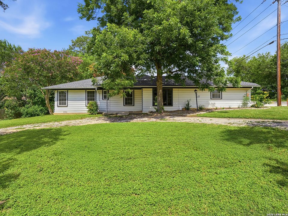 1st image of 402 Stardust Dr