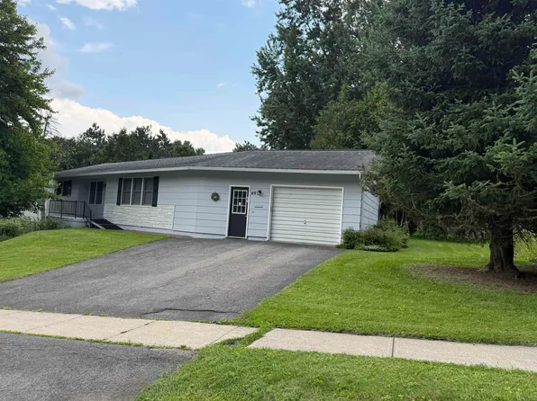 49 Farmer St, Canton, NY 13617