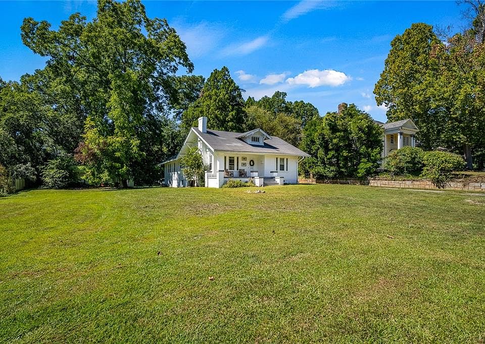2305 W North Ave, Anderson, SC 29625 Zillow