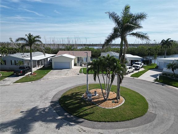 3rd image of 17721 Canal Cove Ct