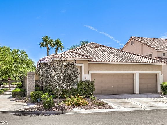 2nd image of 808 Cambridge Cross Pl
