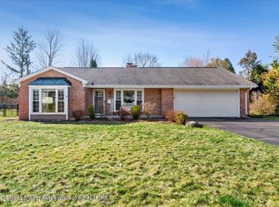 314 S Circle Dr, Williamston, MI 48895