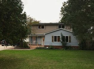 26710 Ashland St, Harrison Township, MI 48045