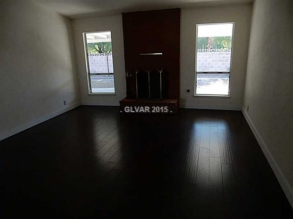 3rd image of 8641 Cremona Dr