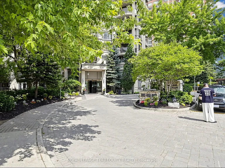 310 Burnhamthorpe Rd W #2810 — Photo 3