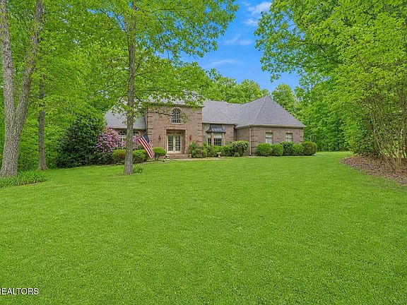 2nd image of 218 Channing Ln