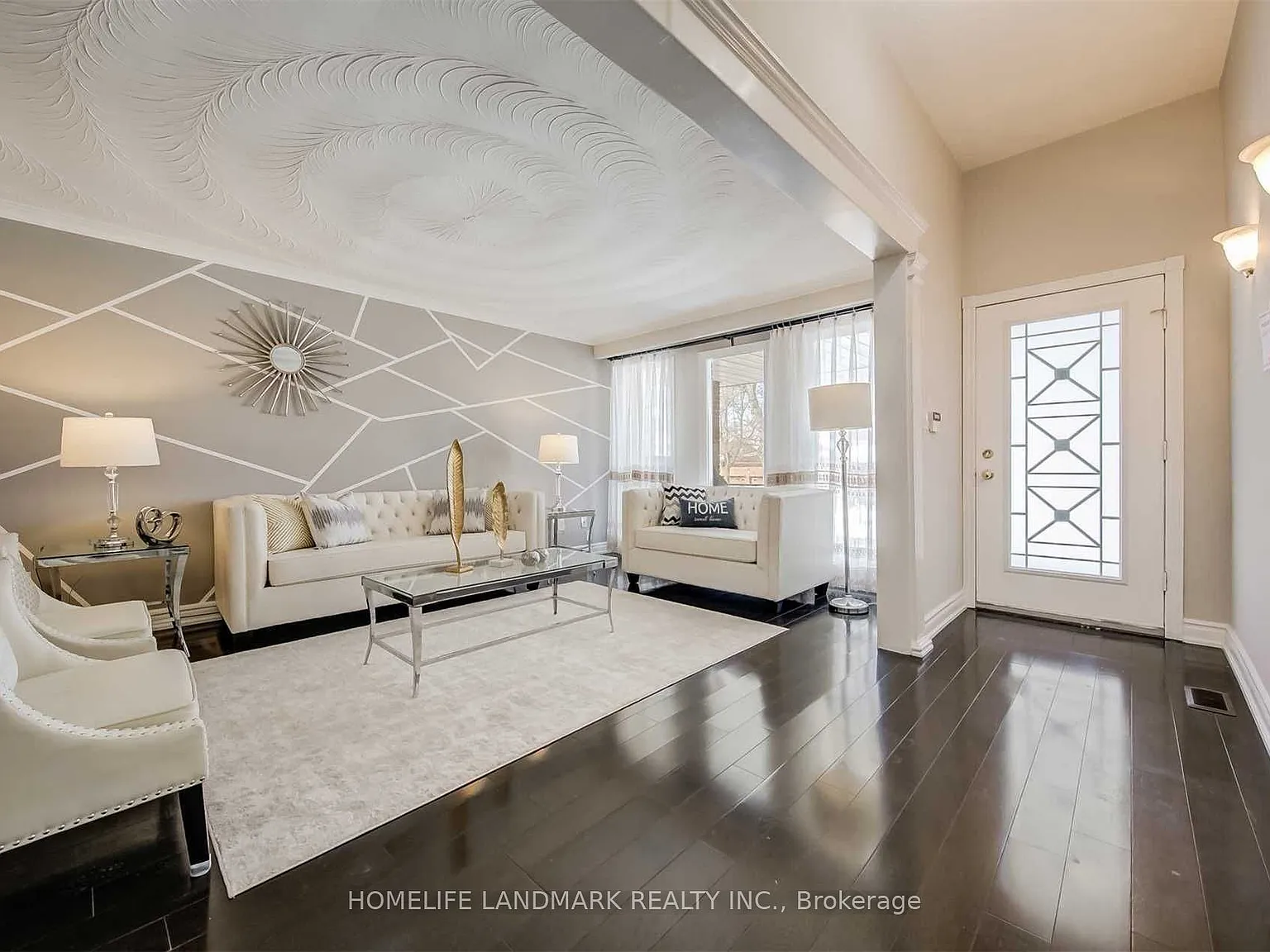 3 bed, $3,000 — Photo 1