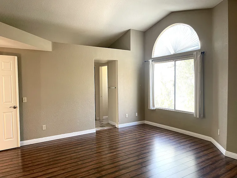 2985 Amber Dr — Photo 30