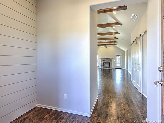 4th image of 2419 W Kingsport Ct