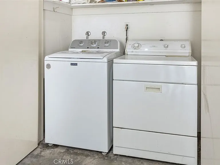 2206 Canyon Rd — Photo 36