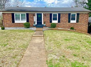 214 Hampton Rd, Columbia, TN 38401