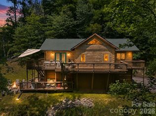 619 Leisure Ln, Burnsville, NC 28714