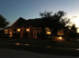 121 Crestbrook Ct, Midlothian, TX 76065
