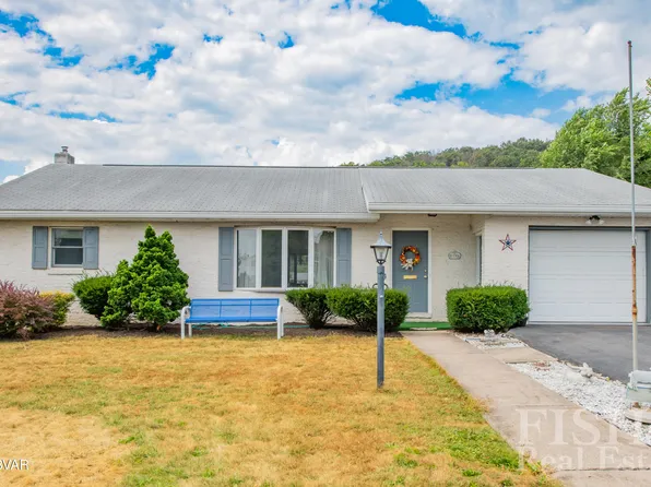 1199 N Hillview St, Flemington, PA 17745