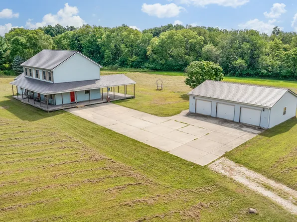 8124A Finnie Rd, Newark, IL 60541