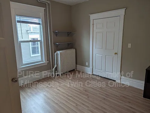 605 Van Buren Ave #2 Photo 1