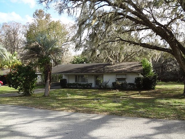 1st image of 1913 S Westlake Dr