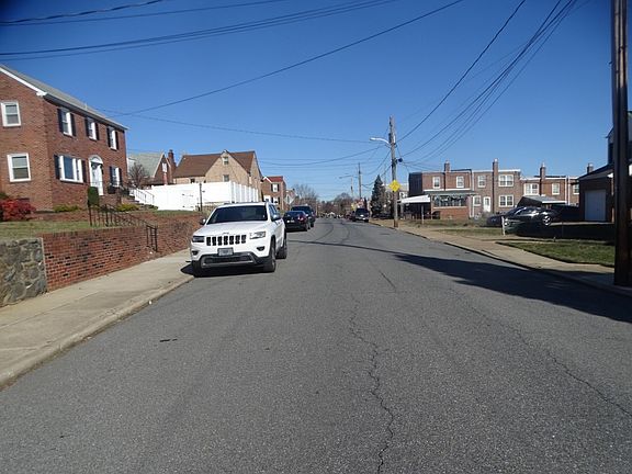 5th image of 700 S Rodney St