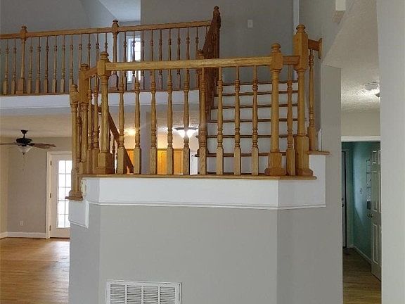 5th image of 409 McPhail Rd