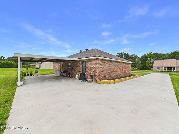 3rd image of 1150 Madeline Hts