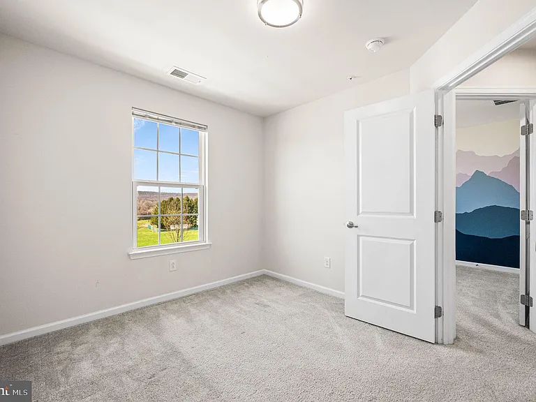 126 Cricket Dr — Photo 25