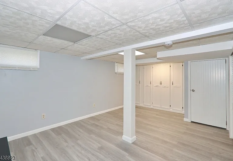 2515 Jackson Ave — Photo 10