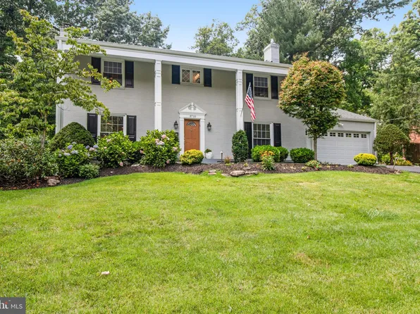3710 Acosta Rd, Fairfax, VA 22031