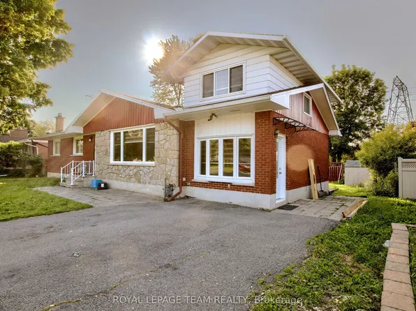 31 Pritchard Dr #B, Ottawa, ON K2G 1B2