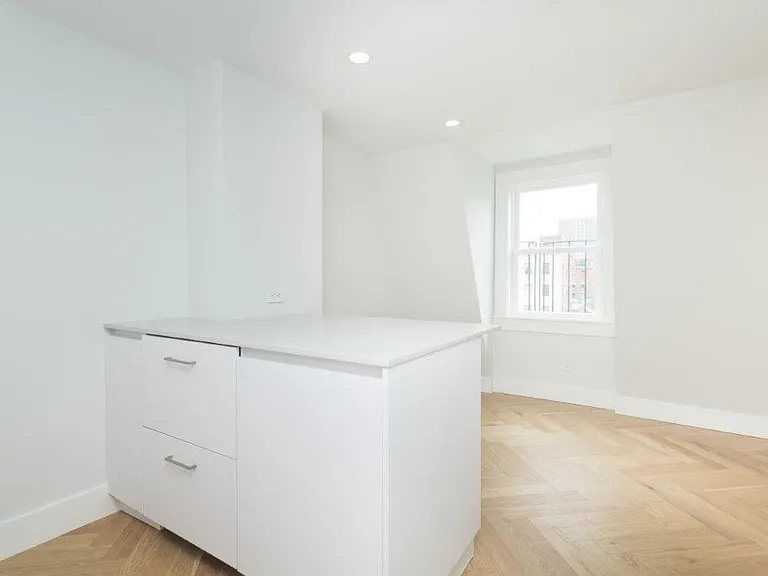 461 Massachusetts Avenue — Photo 25