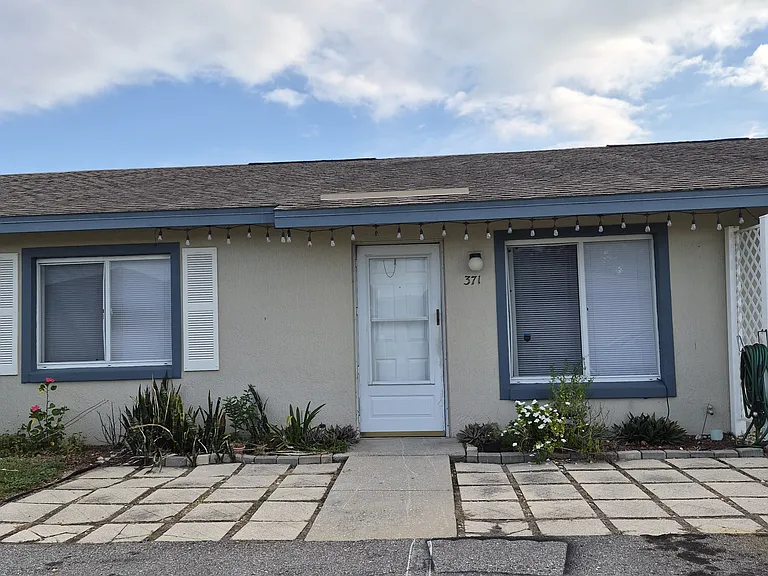 371 Winter Ridge Blvd — Photo 13