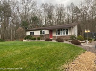 35 Gateway Rd, Sugarloaf, PA 18249