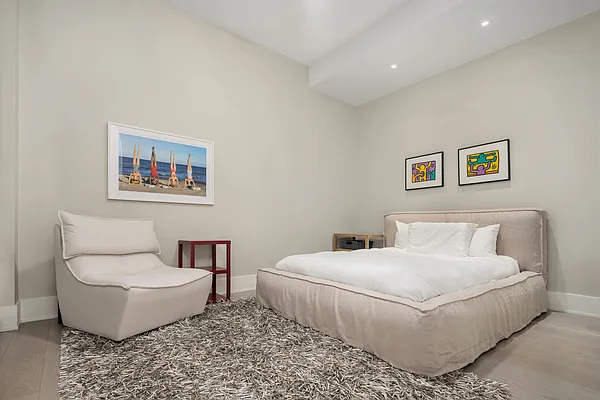 Rented by Compass | media 26