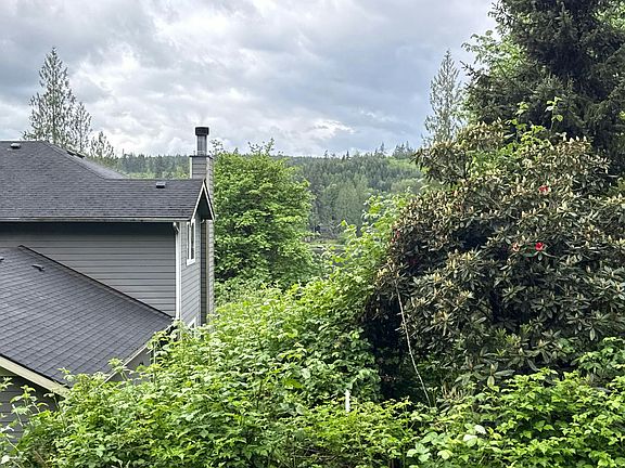 2nd image of 1330 S Lake Roesiger Rd