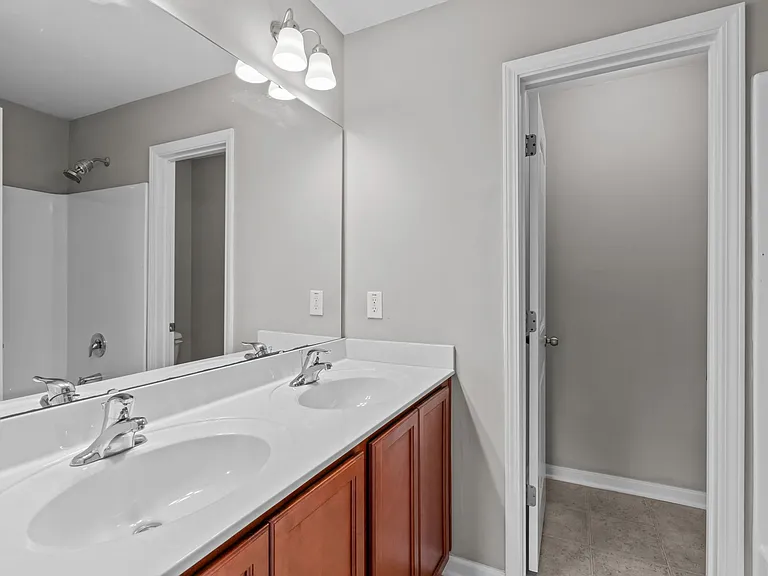 1001 Summerhouse Rd — Photo 15
