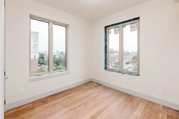 Rented by Nooklyn NYC LLC | media 61