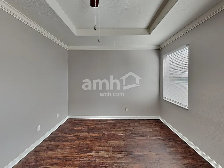 1560 Mountclair Ct — Photo 9