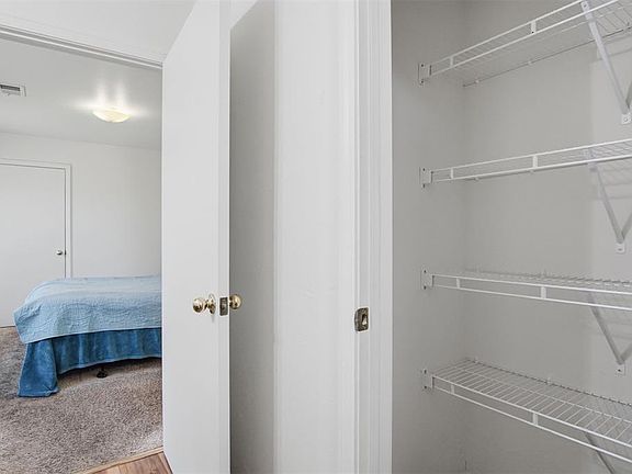 5th image of 8517 N Phillips Ave