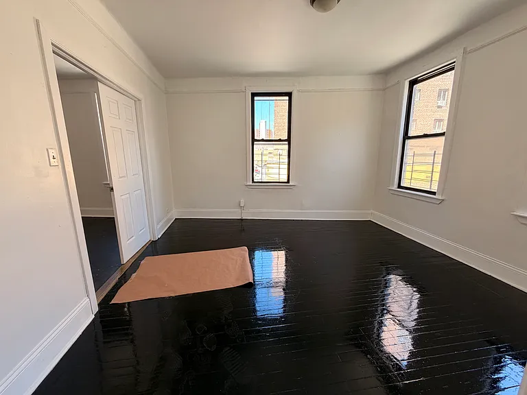 1381 Virginia Ave #3 — Photo 5