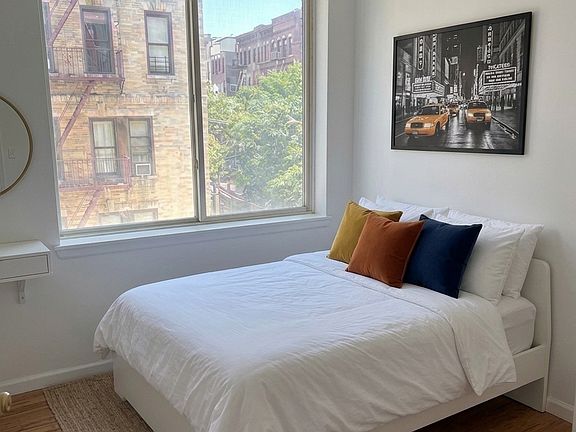 5th image of 401 E 13th St #4S*