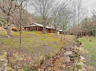 253 Simmies Ln, Tiger, GA 30576