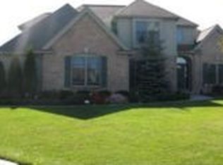 1722 Bent Pine Ct, Ann Arbor, MI