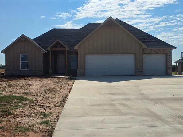 1161 Wolf Creek Dr, Blanchard, OK 73010