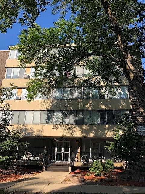 1st image of 1869 N Cambridge Ave #100