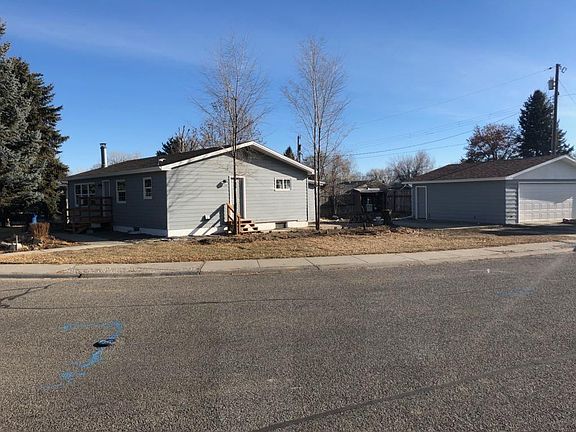 2nd image of 2920 Oakland Dr